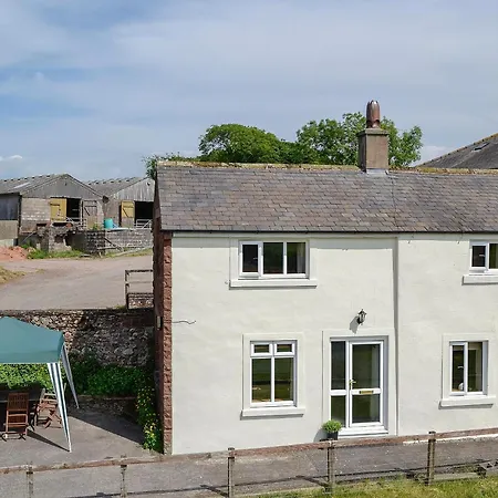 Дом отдыха Farm Cleator